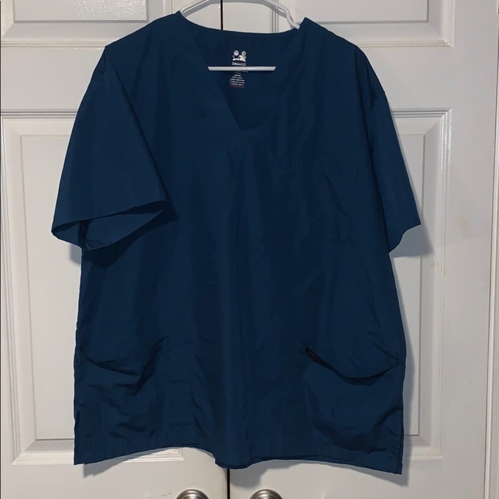 SET.  Caribbean Blue scrub top and cargo bottoms